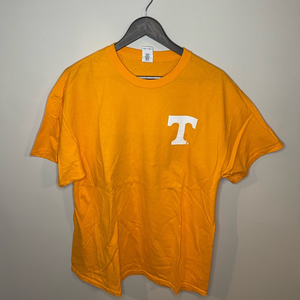 University of Tennessee Volunteers logo/pattern Tshirt